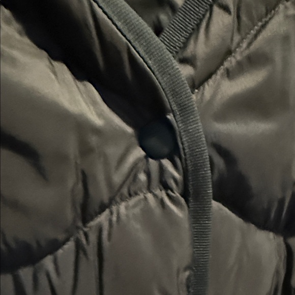 Women's GreenGray Quilted Vest - Picture 4 of 5